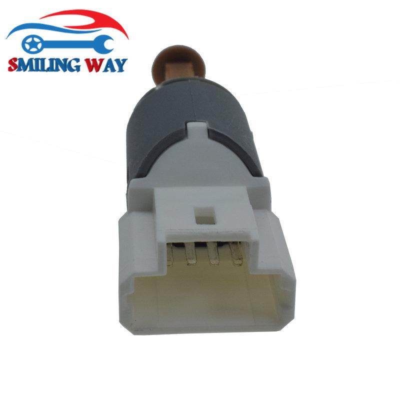 Выключатель стоп-сигнала для Dacia Duster Logan Sandero Clio и Renault Espace Laguna Trafic Twingo Wind 8200276361 253206170R