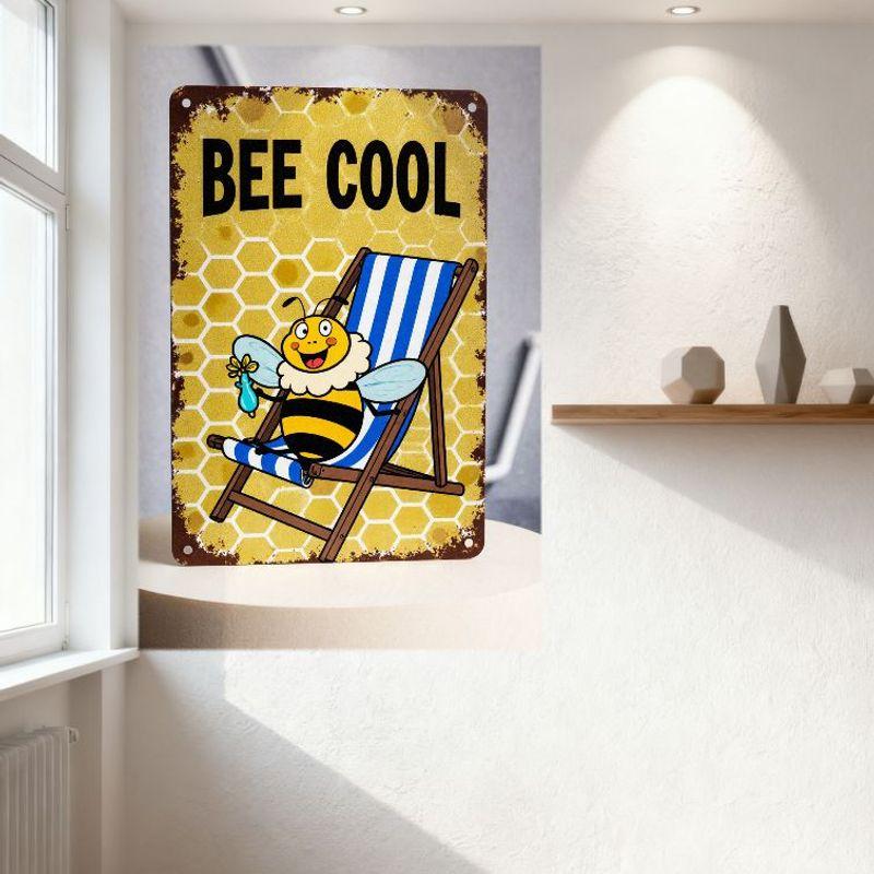Винтажная металлическая жестяная вывеска 'Cool Bee', Потертый желтый узор в виде сот с декором в виде пчелы на шезлонге, Ретро-ржавая окантовка для дома