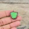 Резной кулон из зеленого оникса Медный кулон, изготовленный гальваническим способом, Кулон из натурального драгоценного камня, Ювелирные изделия из гальванизированной меди, Кулон ручной работы, Подарок для женщин