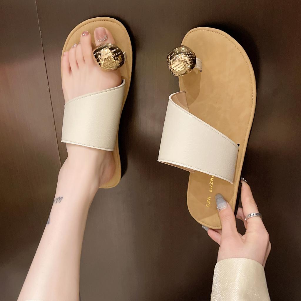 Модные тапочки с квадратной головкой и металлической пряжкой, женские летние нескользящие мягкие верхние туфли, пляжная обувь для женщин, повседневные римские сандалии на плоской подошве