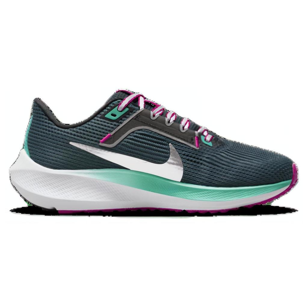 Nike Кроссовки женские Air Zoom Pegasus 40 Deep Jungle зеленые металлик-серебристый черный DV3854-301