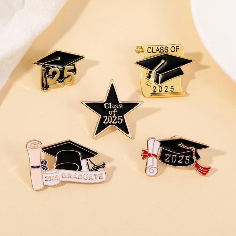Elegant Graduation Caps Brooch Pin Beautifully Crafted Graduate Caps Pin Badge Adornment Enhancing Ceremony Attire