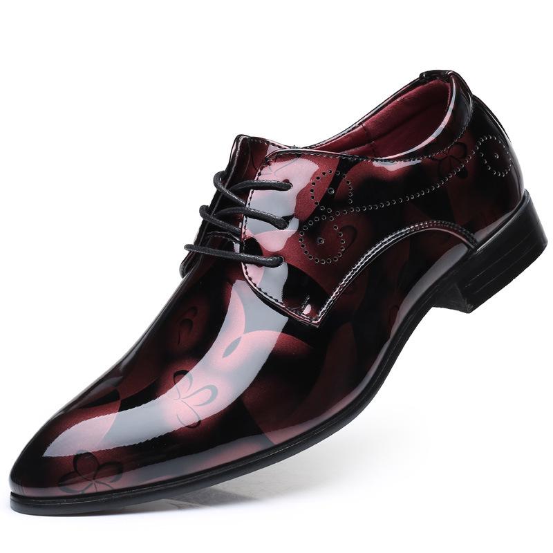Fashion Luxury Men Oxford Shoes Retro Floral Pattern Men Dress Shoes Fashion Lace-Up Flats High Quality Business Men Party Wedding Shoes