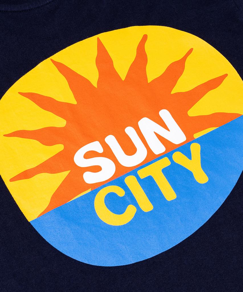 BIGWAVE COLLECTIVE Sun City Smile Boxer Fit T-Shirt (Navy)