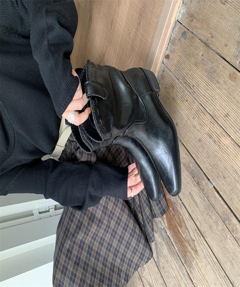 Boots Winter 2025 new pointed V-mouth western boots French retro leather stacked short boots