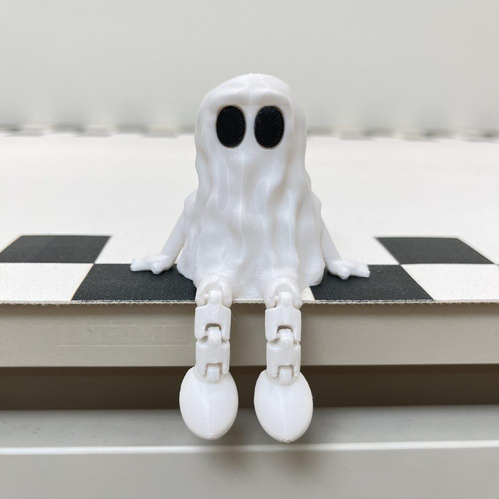 Hand-Painted Ghost Joint Figurines Mini Ghost Statue 3D Printed Ghost Ornament Desktop Display