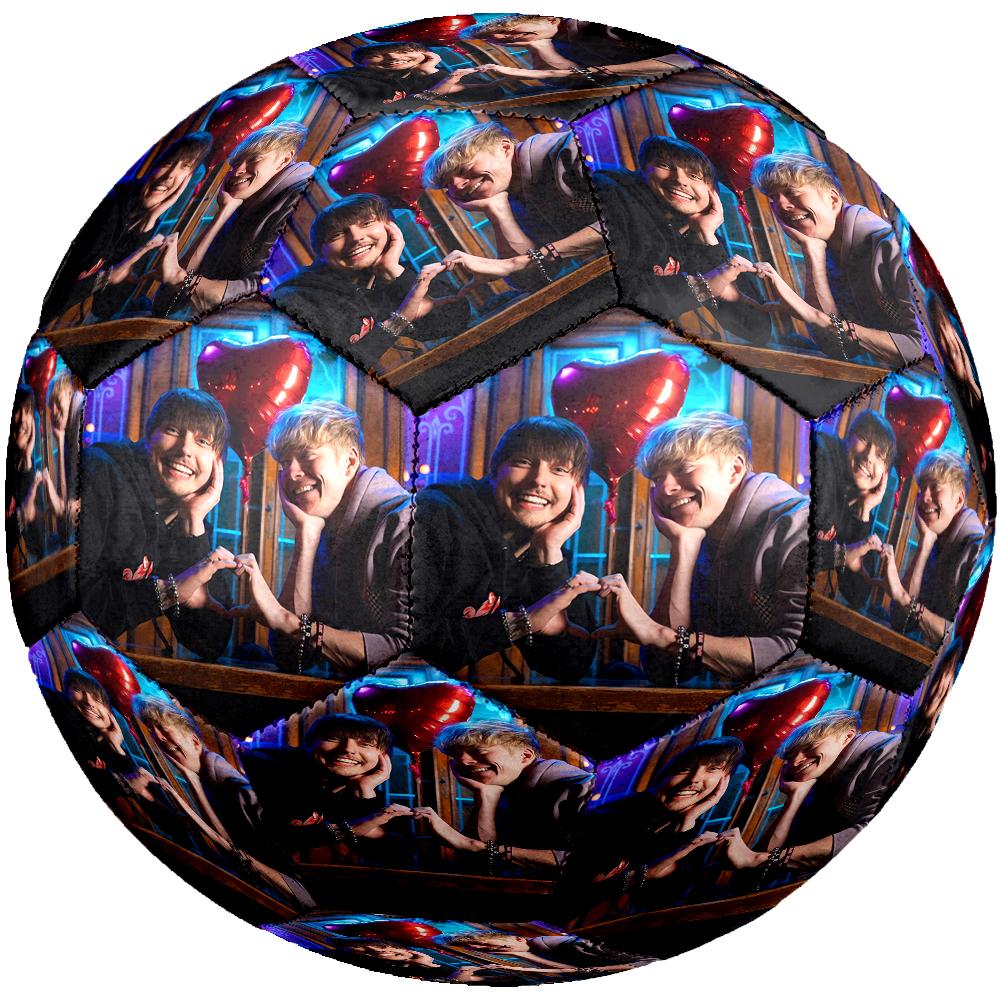 Sam and Colby Theme Size 5 Soccer Ball, Suitable for Both Indoor and Outdoor Matches, a Gift Suitable for Everyone.