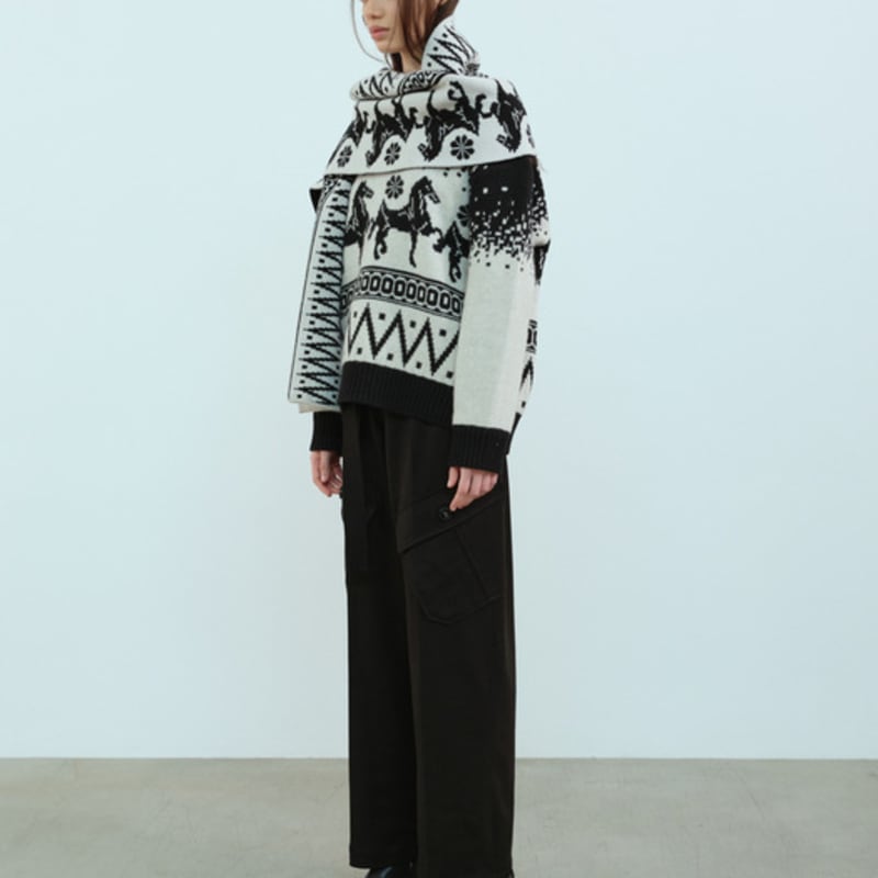 Шарф MOONSWARD с классическим черно-белым узором