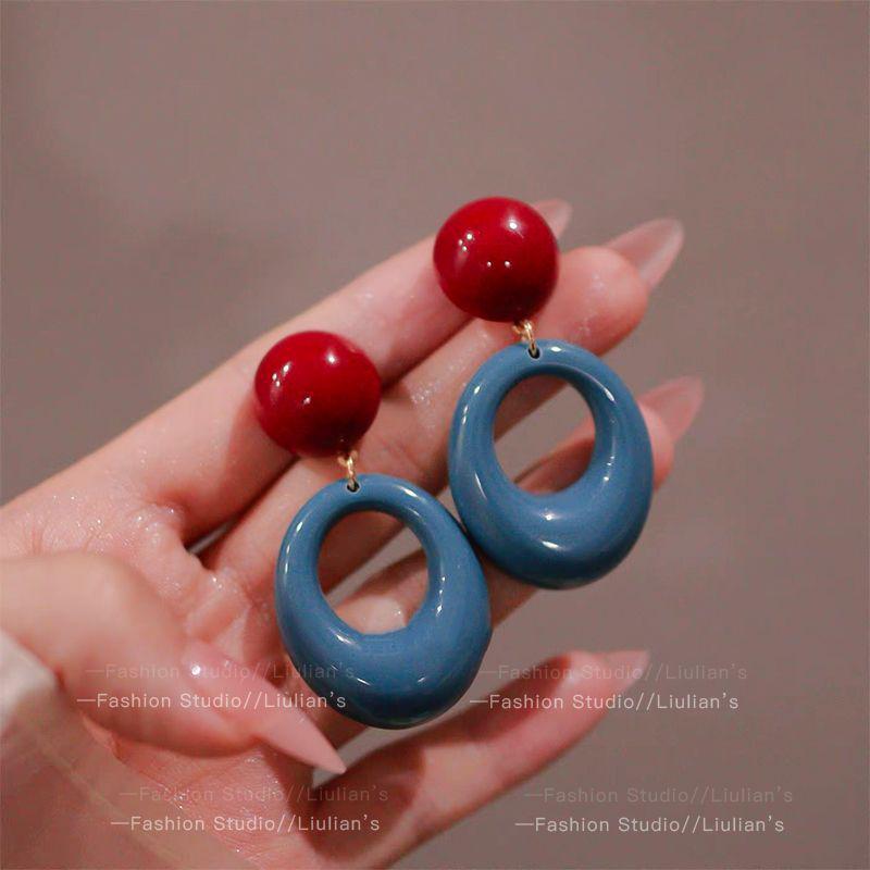 Серьги-клипсы в стиле 80-х в гонконгском стиле красного и синего цвета для непроколотых ушей – Высококлассные французские роскошные серьги-кольца