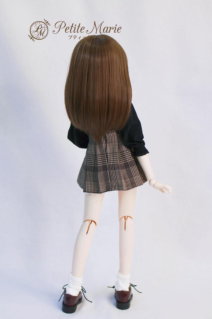 Petite Marie Scale BJD Jumper Skirt with Brown Ribbon and Black Blouse Set Check British Glen Plaid Jumper Skirt for 40cm BJD Dolls 1/3 (2 Pieces)