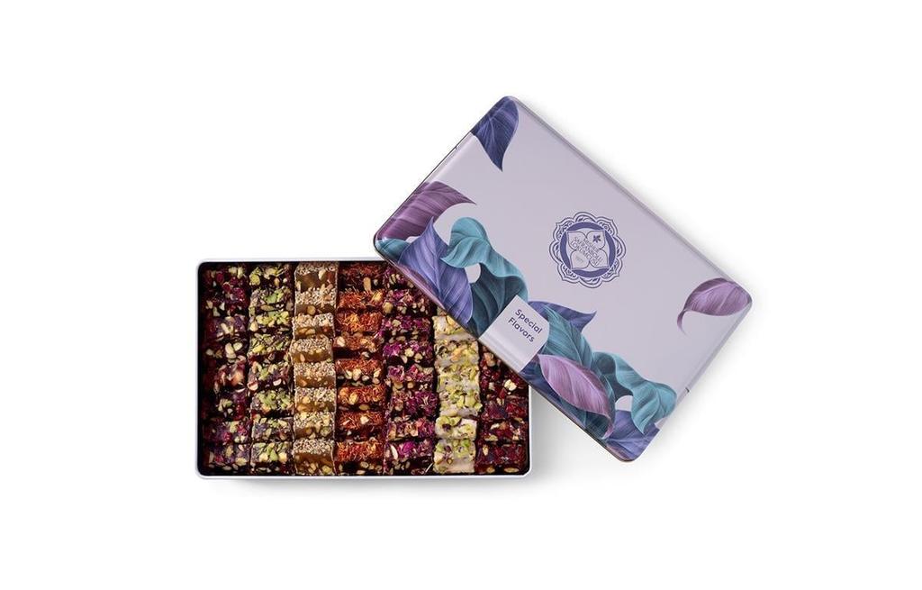 Традиционный рахат-лукум, смешанный рахат-лукум с фисташками, металлическая подарочная коробка – 1 кг