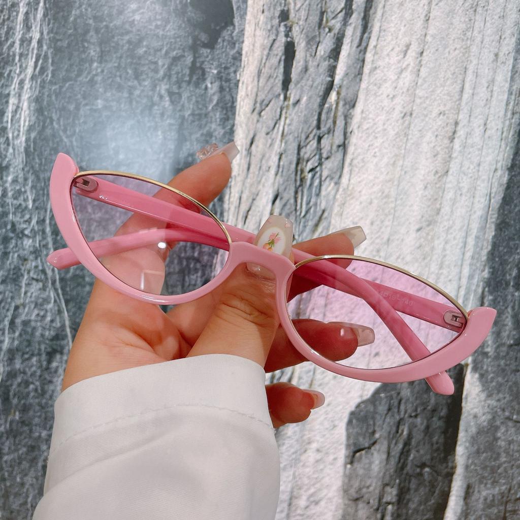 Women'S Retro Gradient Lens Chic Compact Cat Eye Sunglasses Luxury Branded Design Travel Holiday Uv Protection Casual Sunglasses