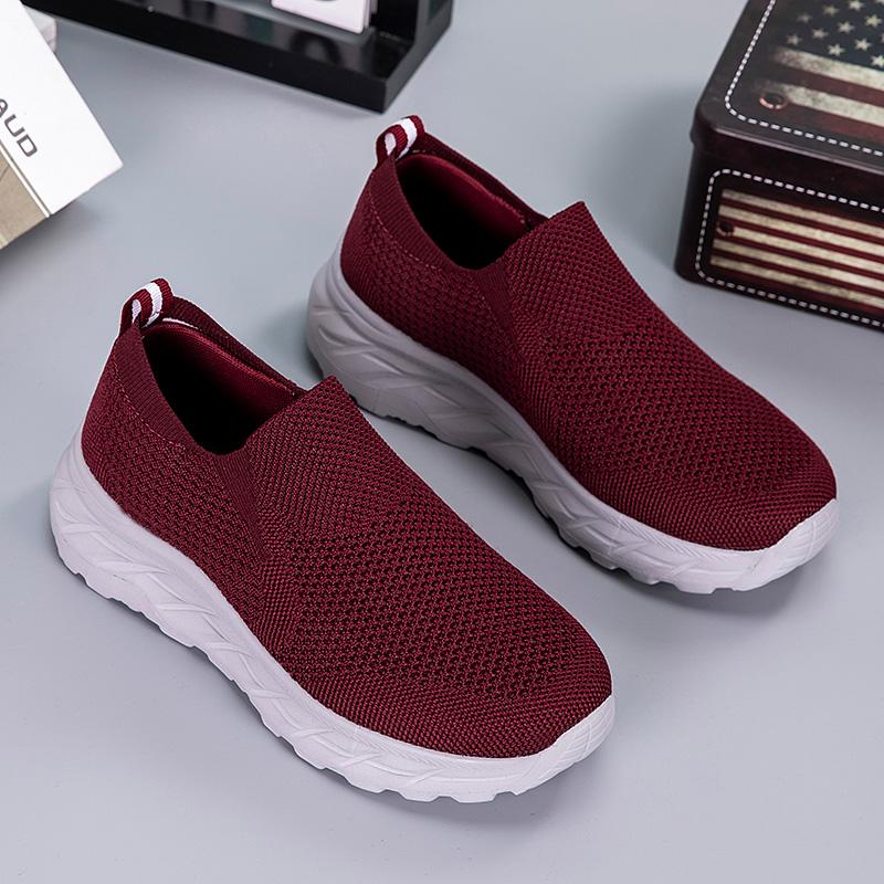 Fashion Sports Shoes Soft Flats Sneakers Women Vulcanize Mesh Men Shoes Lightweight Comfortable 2025 Fashion Slip On Flats Loafers