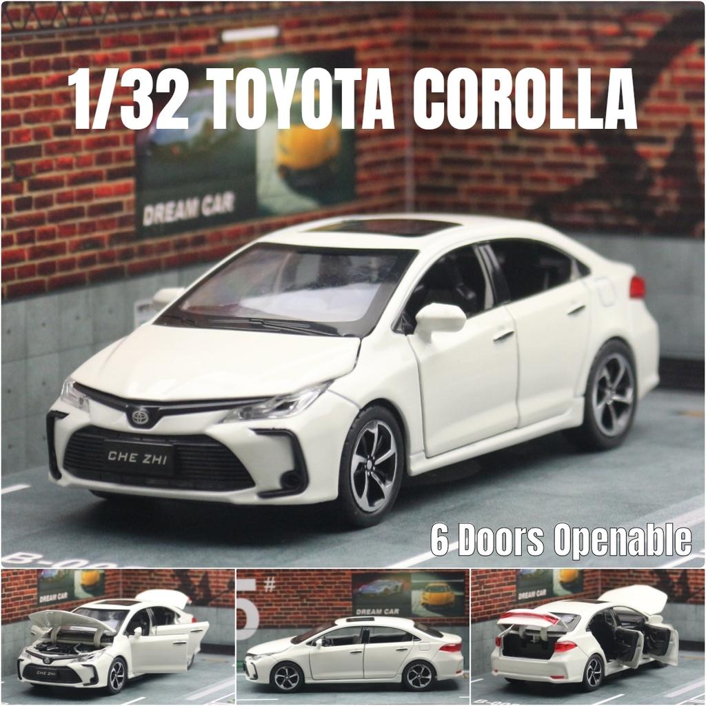 1/32 Toyota Corolla Hybrid Toy Car for Children Diecast Alloy Metal Miniature Model Pull Back Sound & Light Collection Gift Kid