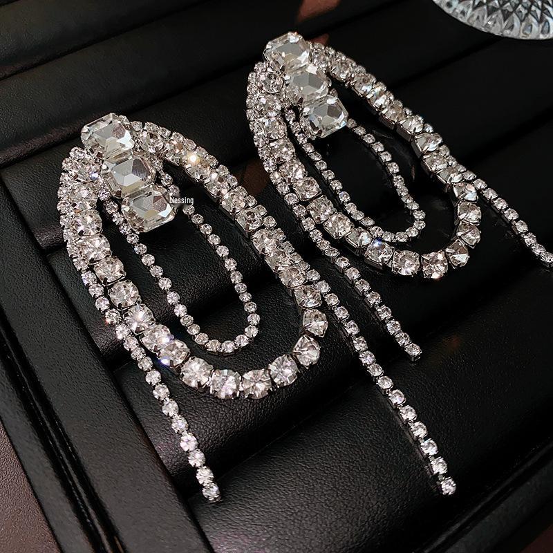 Серьги-кисточки с бриллиантами в виде цветков «Серебряная игла» класса люкс 2025 - Элегантный европейский и американский стиль для женщин