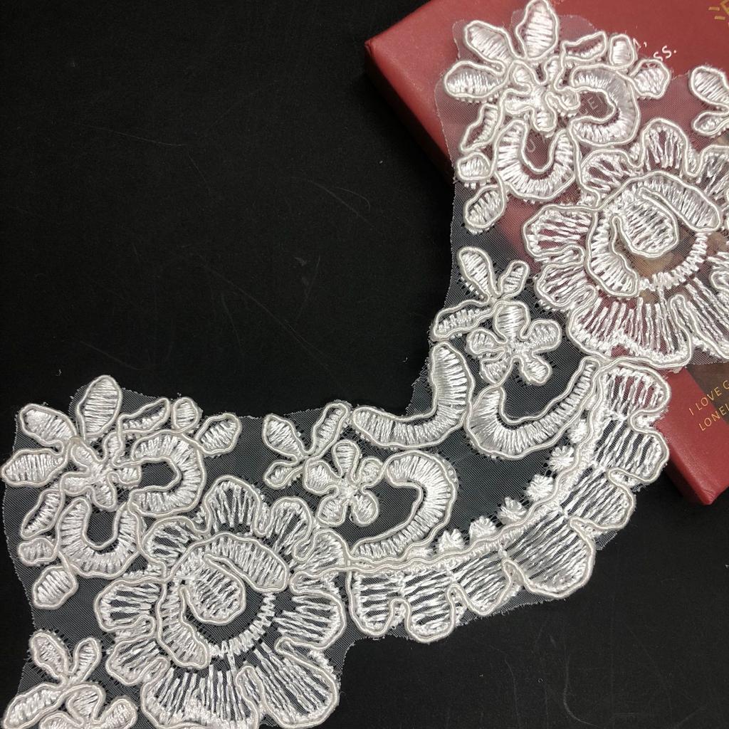 Decorative Strip Flower Book White Car Bone Lace Barcode Lace Wedding Dress Headgear Head Jewelry Clothing Accessories Fabric