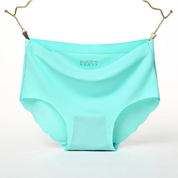 Women's Mid-waist Sexy Underwear Large Size Briefs Quick Dry Thin Seamless Ice Silk Panties