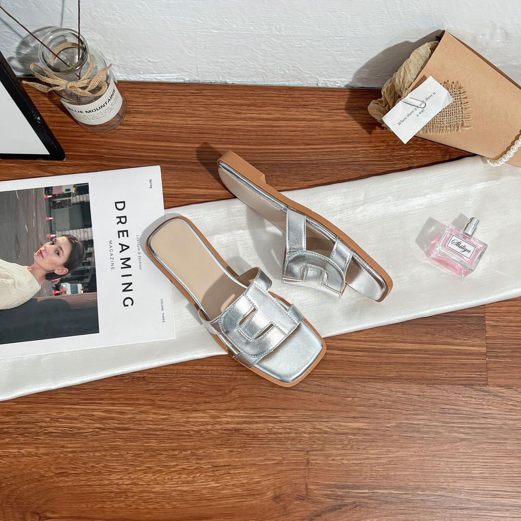 Yuanlitong Summer New Flat-bottomed Slippers Women's Wear High-end Temperament Square Head Cool Slippers Women's Woven Women's Shoes