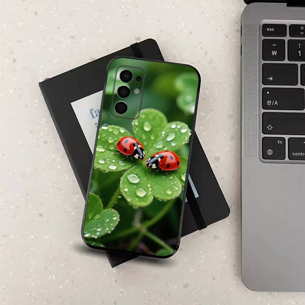 Чехол-божья коровка для Samsung Galaxy A73,52,71,53,32,72,41,J7,22,Note,31,8,9, Мягкий черный силиконовый чехол