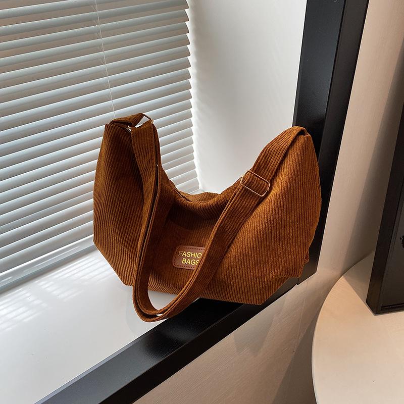 Женская сумка Сумка через плечо Вельветовая сумка-пельмень Новая сумка на плечо Стильная и простая сумка Большая вместимость