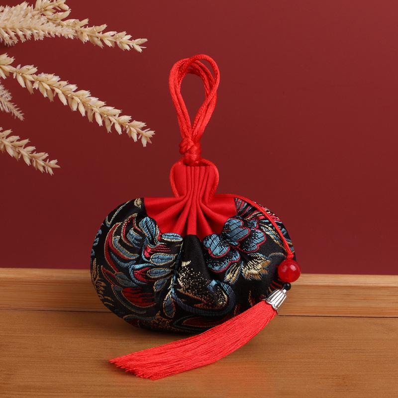 Ancient Style Mugwort Sachet & Coin Purse with Plum Blossom Embroidery