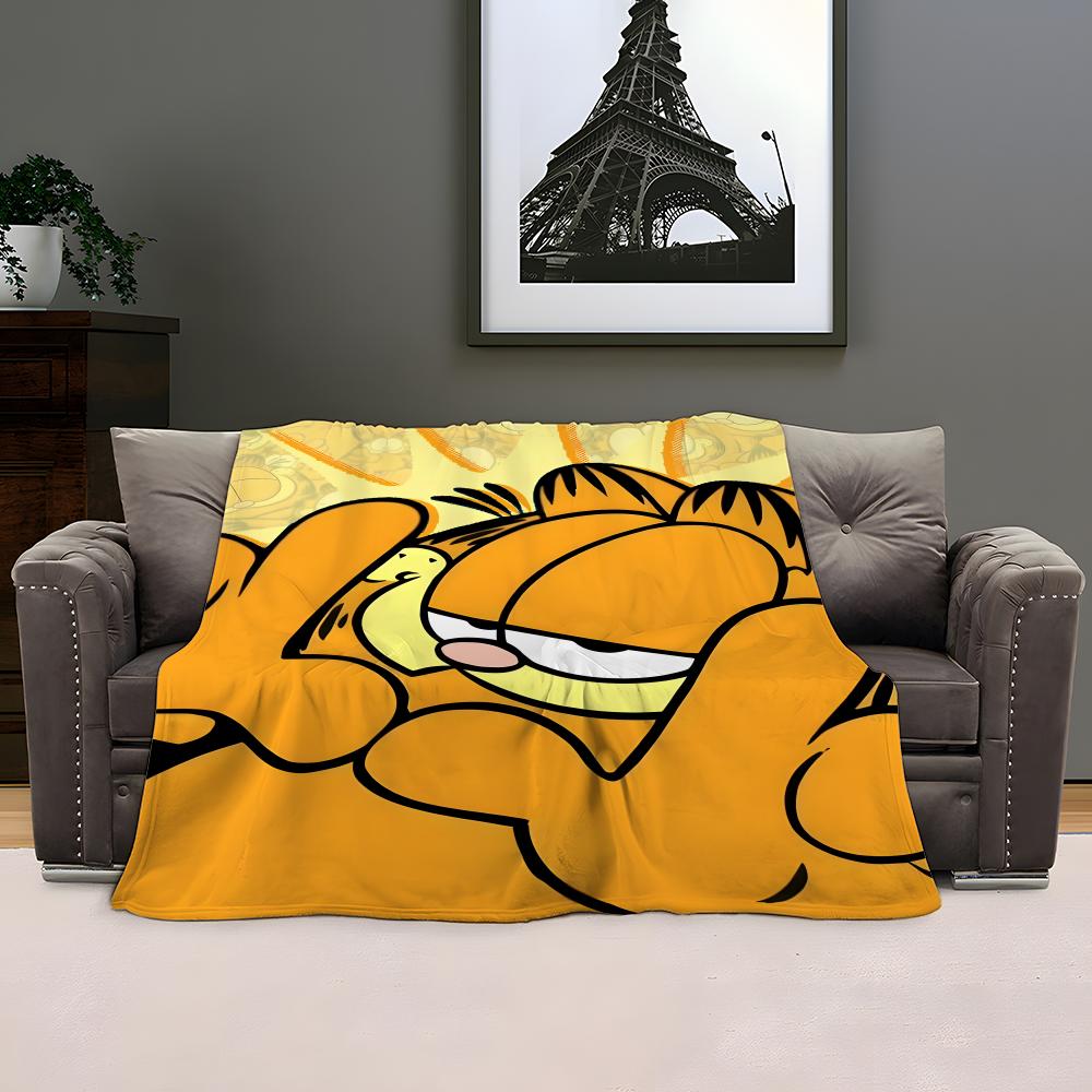 YELLOW CAT Garfield Throw Soft Coral Fleece Blanket 310gsm Fluffy Warm Throw for Sofa Bed Couch Bedroom Decor