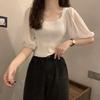 Женский летний свитер с короткими рукавами и французским квадратным вырезом, корейская версия, облегающий и утягивающий короткий топ