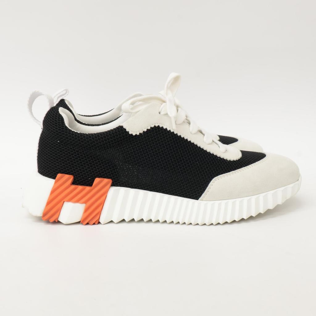 Hermes [Excellent Condition] H221177Z Bouncing Air Mesh X Ghost Skin Suede with H Logo Shoes 37 Noir / BlancUsed