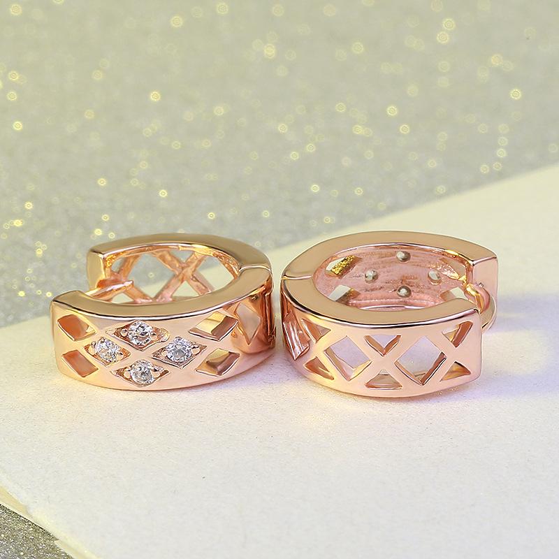 Classic Ear Clips Exquisite Fashionable Ear Accessories