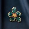 Brooch Pin Vivid Appearance Gift Polishing Beautiful Shining Faux Crystal Flower Wedding Brooch Pin Jewelry Accessories