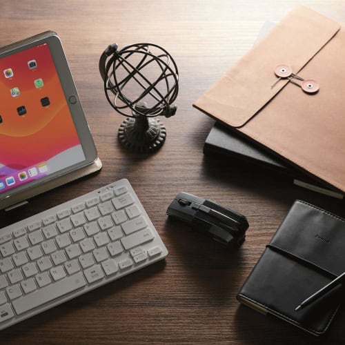 Elecom Mouse Bluetooth (iOS/iPadOS Compatible) Rechargeable Quiet Tilt Wheel (Horizontal Scroll) Presentation Mode Ultimate Blue LED 4 Button CapClip