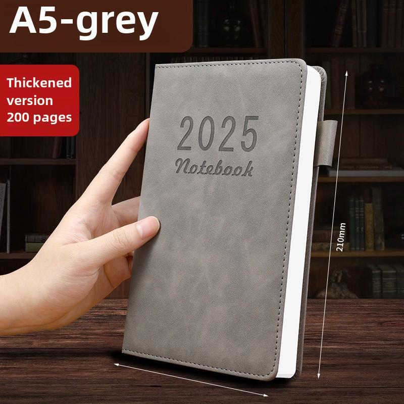 Персонализация офисного блокнота формата А5 с пряжкой-логотипом