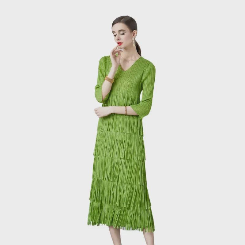 Miyake 2024 V-образный вырез с длинными рукавами и кисточками плиссированное платье