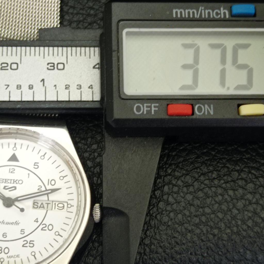 ВИНТАЖНЫЕ МУЖСКИЕ АВТОМАТИЧЕСКИЕ ЧАСЫ SEIKO 5 ЯПОНИЯ С БЕЛЫМ ЦИФЕРБЛАТОМ a701327-5