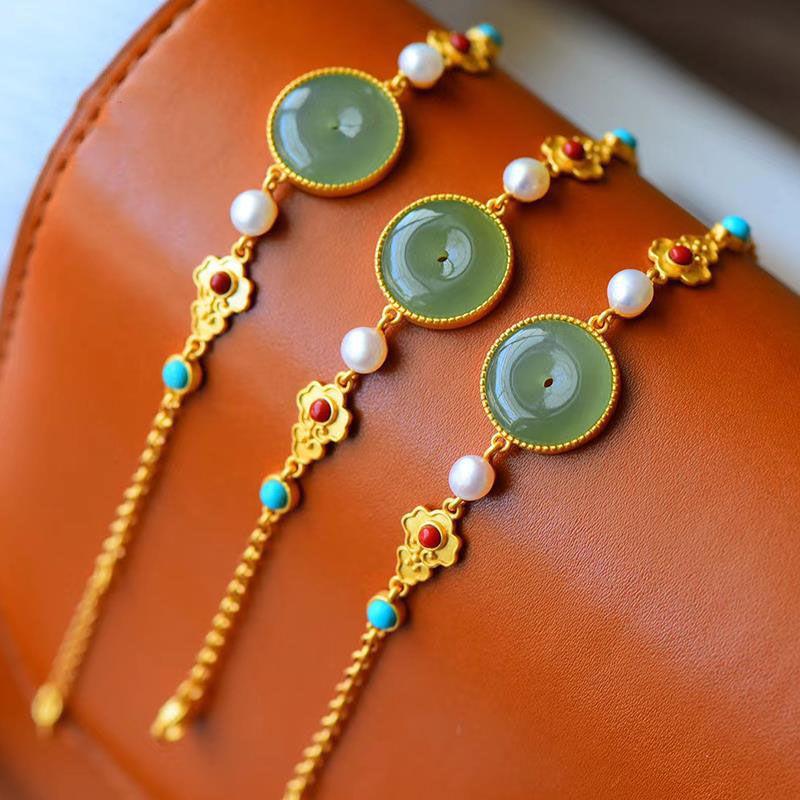 Браслет-кольцо из нефрита в китайском стиле «Фу Лу Пин Ань» на удачу с зеленой инкрустацией