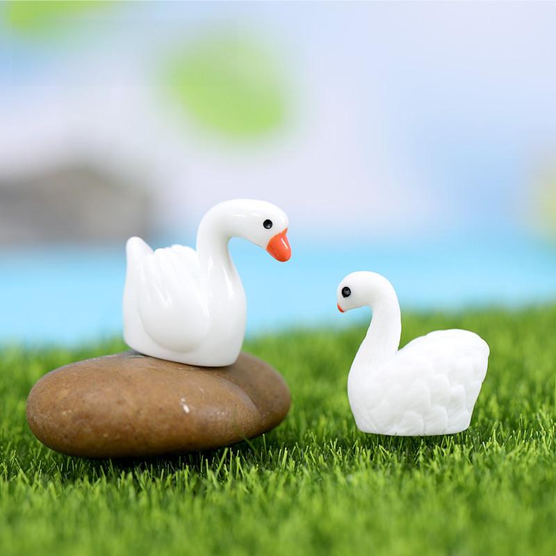 Adorable Resin Swan Ornaments For Creative Zakka Gifts And Couples Decor