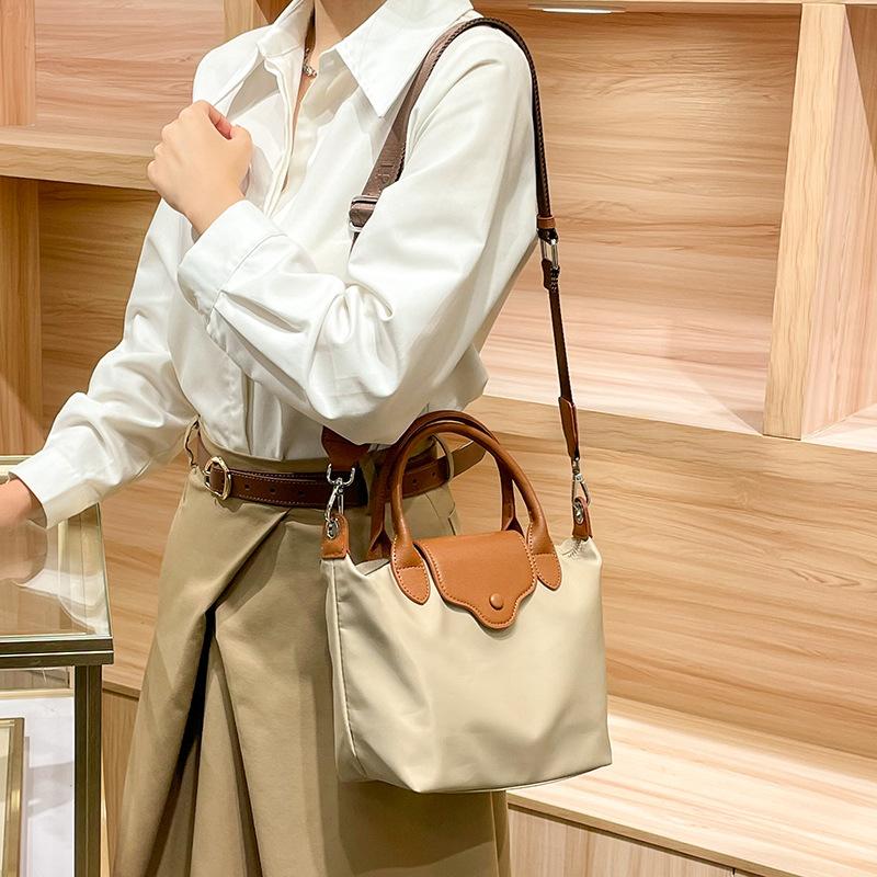 Simple and Fashionable Summer Women's Handbag, Large Capacity, Versatile, Single-shoulder Crossbody Dumpling Bag