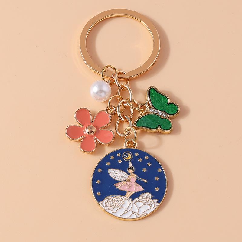 Cute Enamel Astronaut Keychain Star Moon Key Rings Pendants for Key Holder Women Girls Handbag Pendants DIY Jewelry Gifts