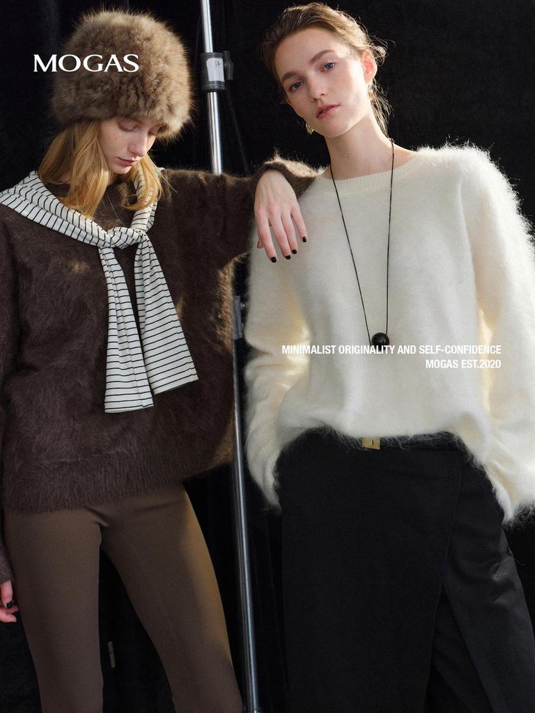 Women's Winter Soft Cashmere Knit Sweater - Round Neck, Silhouette Design