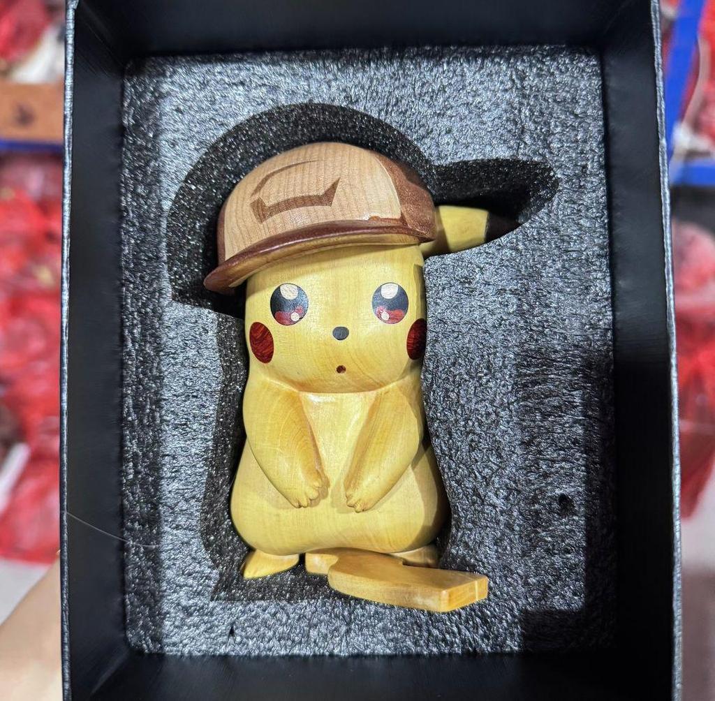 Boxwood Hand-carved Pikachu & Gengar Sandalwood Desk Ornament Gift