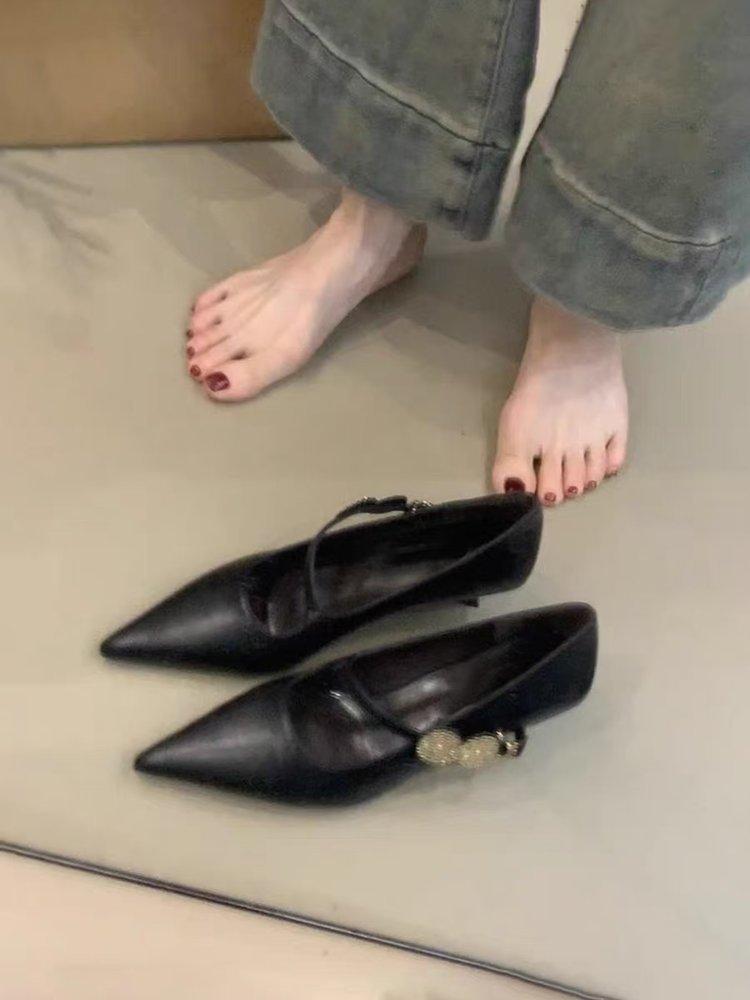 Версия из мягкой кожи~ заостренный темперамент металлическая пряжка ремешок с перемычкой туфли на высоком каблуке с открытым верхом и низким каблуком французские повседневные черные одинарные туфли женские