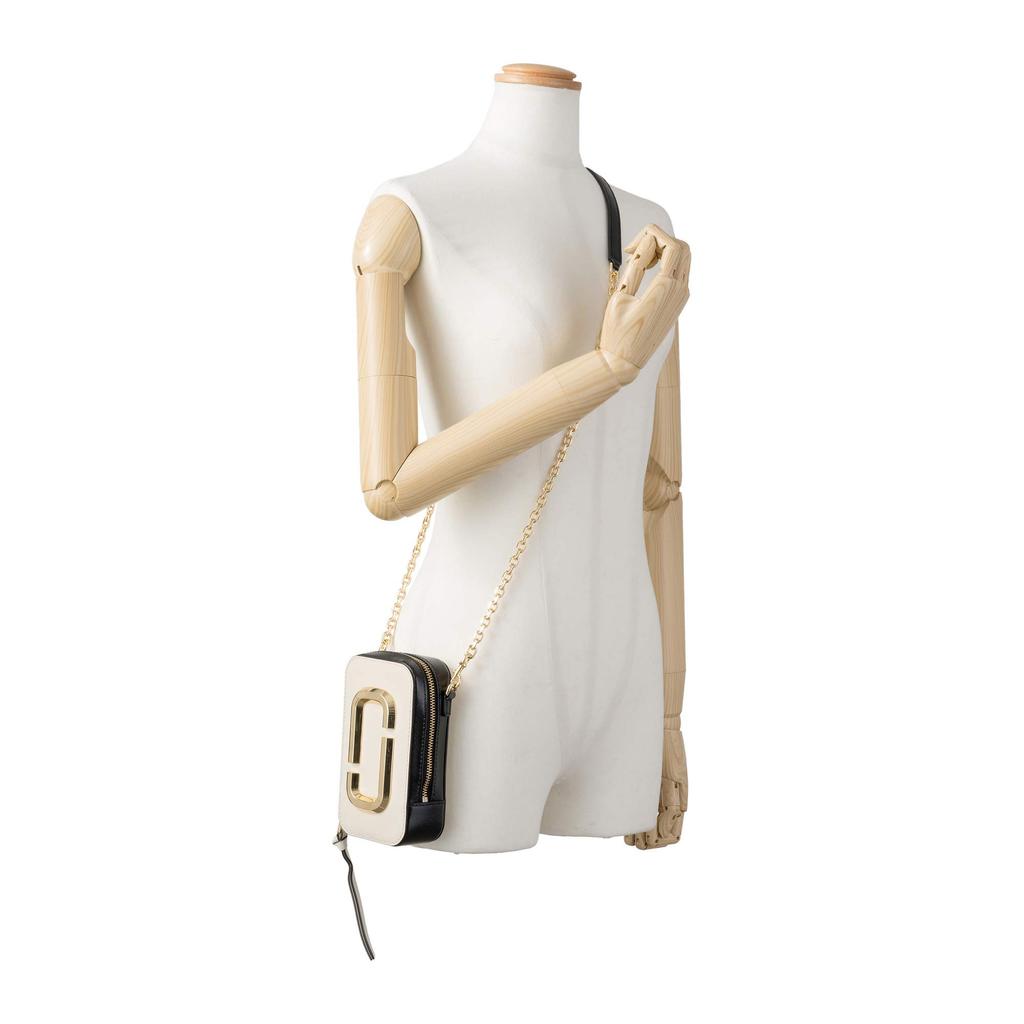 Shoulder Bag M0016765 136 The Hotshot White [Marc Jacobs] White/Black [Item]