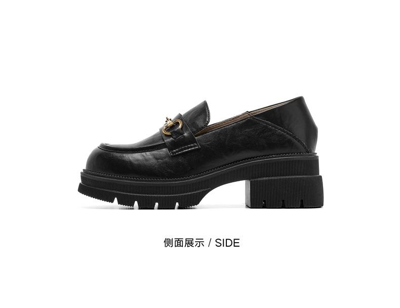 Saturday Fashion Retro Thick Bottom Versatile Le Fu Shoes for Women 2026 Spring New Round Head Comfortable Small Leather Shoes