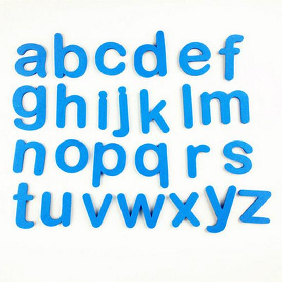 Магнитные наклейки с буквами алфавита и цифрами для раннего образования: 26 цветных заглавных букв для досок и холодильников