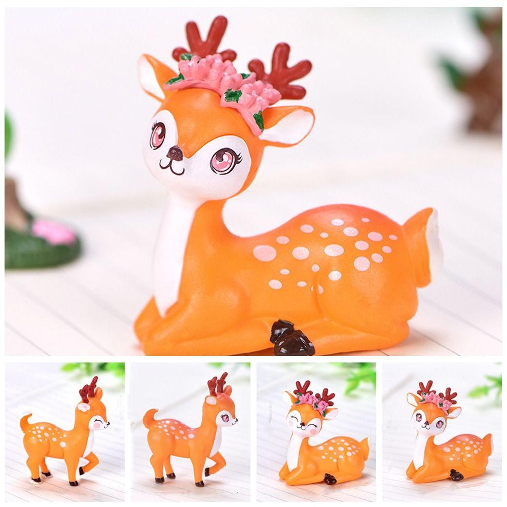 Plastic Mini Cartoon Sika Deer Ornament Delicate Animal Statue Cartoon Sika Deer Figurine  Outdoor