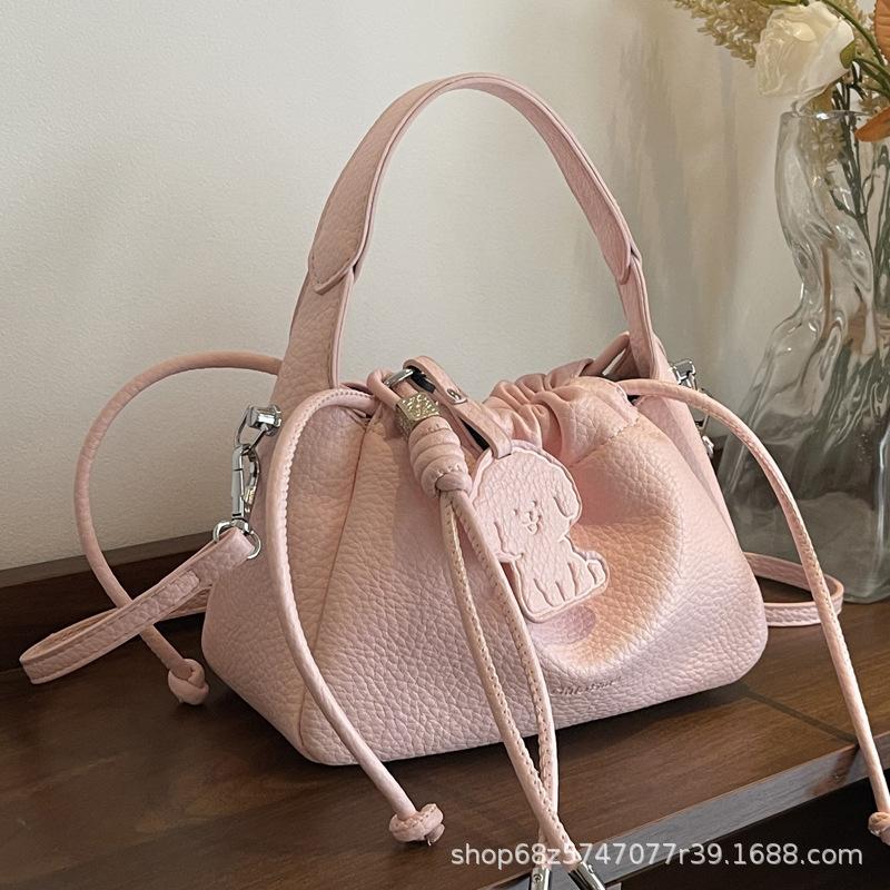 Light Luxury Texture Bag Women's Bag 2025 Summer New Pleated Strap Bucket Bag Fresh One-shoulder Crossbody Cloud Bag