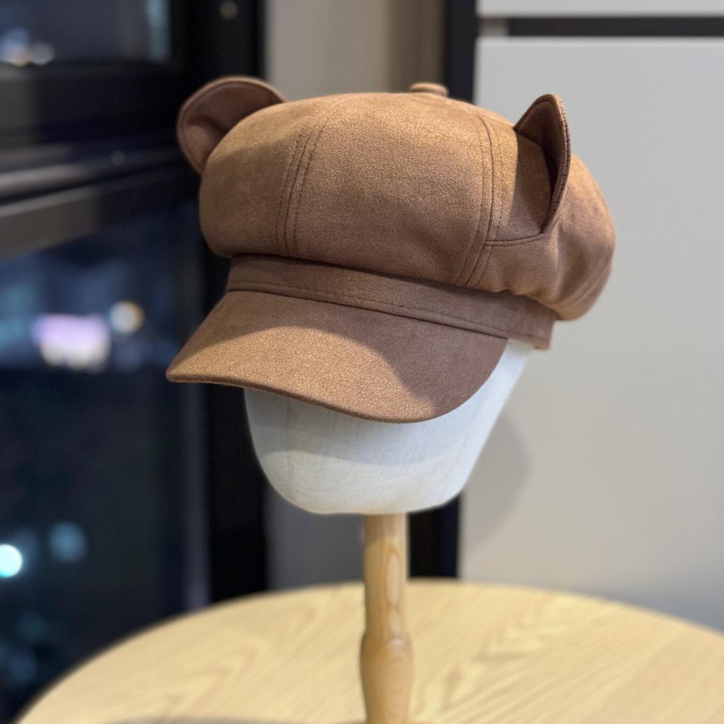 New autumn and winter flocked fabric cat ear octagonal hat for women, sweet and unique, makes the face look smaller, versatile duckbill artist hat