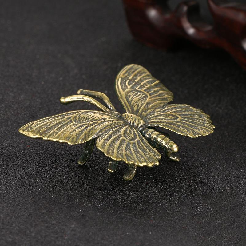 Vintage Brass Butterfly Ornaments Metal Insect Tea Ceremony Tea Pet Crafts Home Decoration Butterfly Statue Ornaments Wholesale