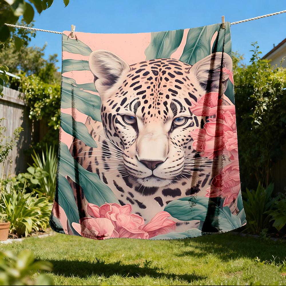1pc Leopard Floral Print Outdoor Soft Polyester Flannel Throw Blanket Versatile for All Seasons , Soft , Cozy , Warm All Season Quilted Throw ,