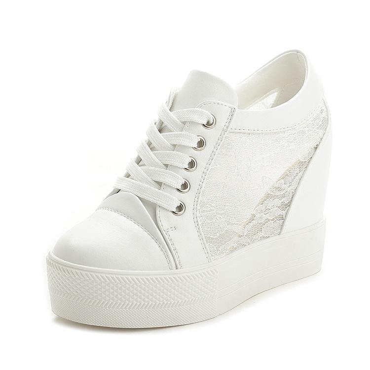 Модные женские кроссовки сетчатые на платформе танкетке удобные женские вулканизированные туфли на шнуровке женская обувь 2025 лето новинка Tenis De Mujer